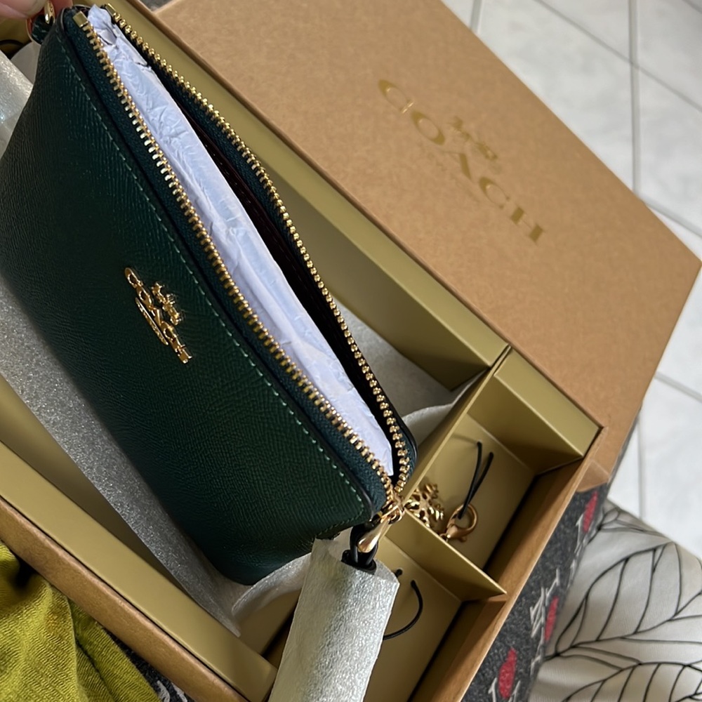 Wallet - Picture 5 of 6